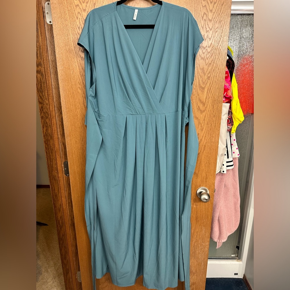 HALARA - Breezeful Stone Blue Midi Dress - Size 2X